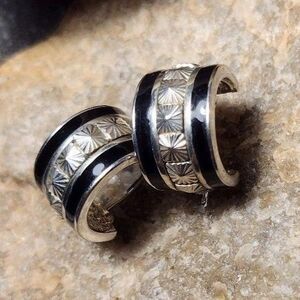 VTG CX Bright Cut Sterling Silver 925 Black Enamel Wide Hoop Hugger Earrings